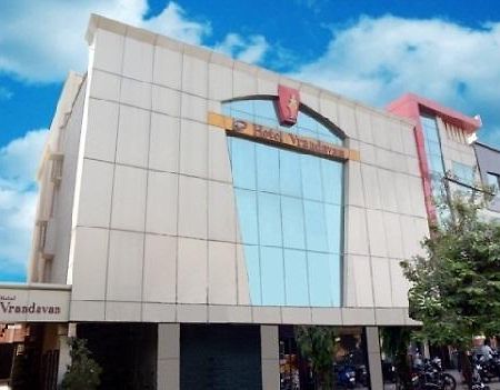Hotel Vrandavan Нагпур Екстериор снимка
